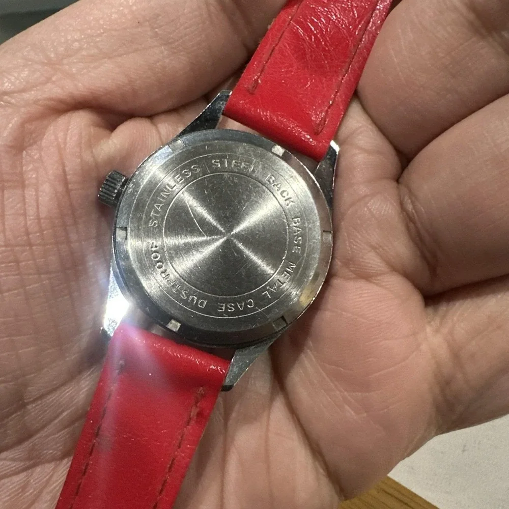 Working VTG 1960 Mexico Tijuana Unisex Watch Dial Manual Wind Red Strap 31mm 6.5